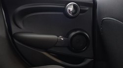 2019 (19) MINI HATCHBACK 1.5 Cooper Classic II 5dr 4696138
