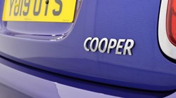 2019 (19) MINI HATCHBACK 1.5 Cooper Classic II 5dr 4696118