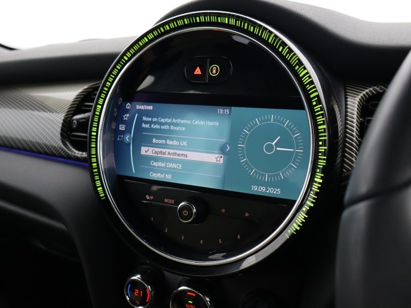 2023 (23) MINI HATCHBACK 1.5 Cooper Resolute Edition Premium 5dr Auto 4574658