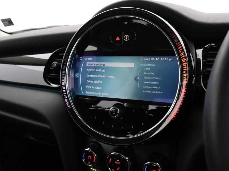 2023 (73) MINI HATCHBACK 1.5 Cooper Classic 3dr Auto 4640935