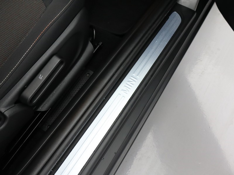 2023 (73) MINI HATCHBACK 1.5 Cooper Classic 3dr Auto 4640902