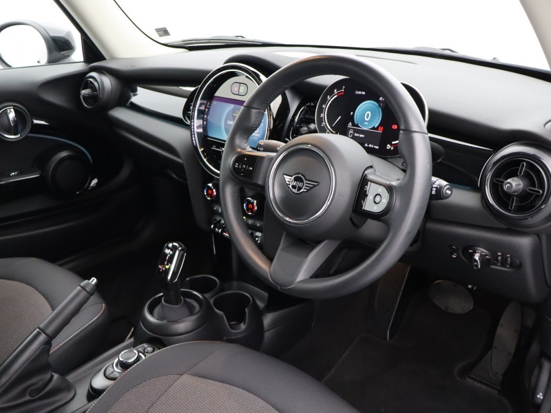 2023 (73) MINI HATCHBACK 1.5 Cooper Classic 3dr Auto 4640899