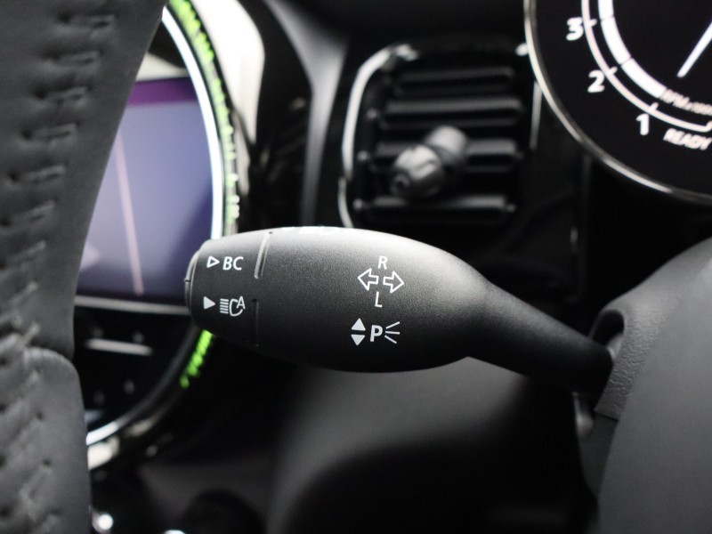 2023 (73) MINI HATCHBACK 1.5 Cooper Classic 3dr Auto 4640940