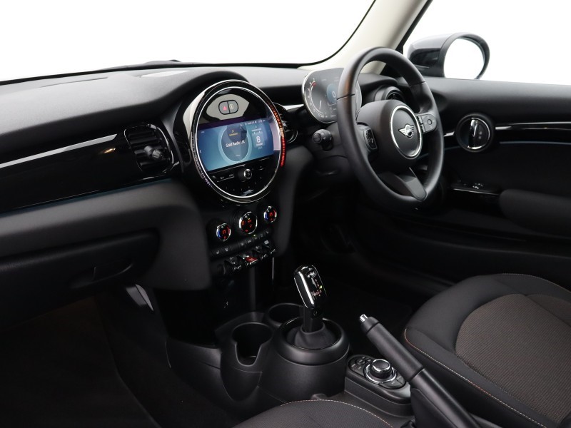 2023 (73) MINI HATCHBACK 1.5 Cooper Classic 3dr Auto 4640913