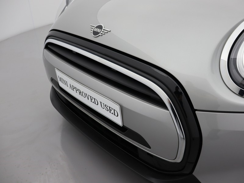 2023 (73) MINI HATCHBACK 1.5 Cooper Classic 3dr Auto 4640893