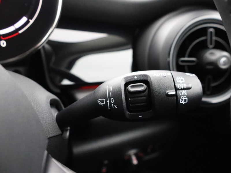 2023 (73) MINI HATCHBACK 1.5 Cooper Classic 3dr Auto 4640939