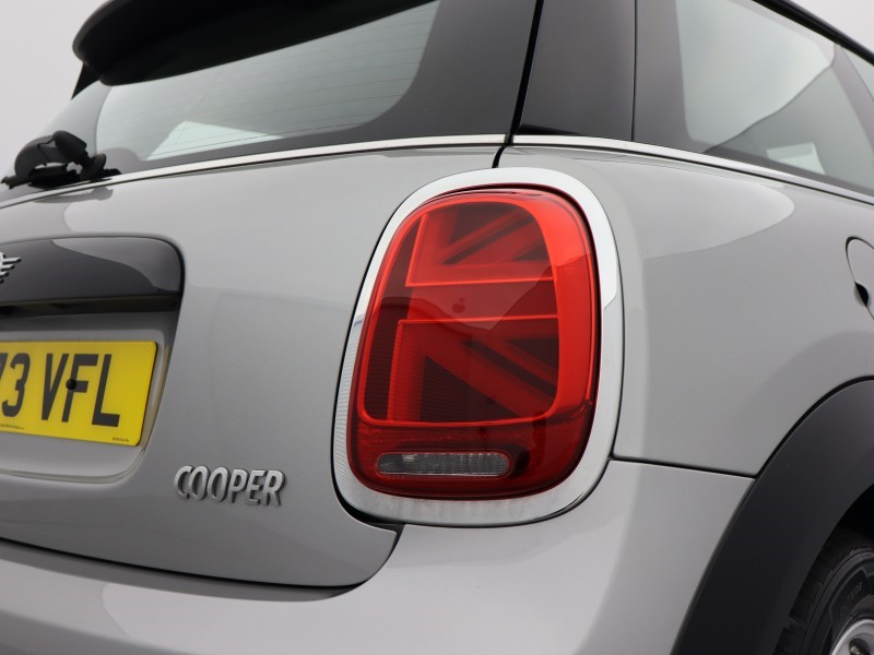 2023 (73) MINI HATCHBACK 1.5 Cooper Classic 3dr Auto 4640884