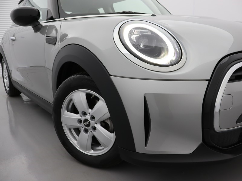 2023 (73) MINI HATCHBACK 1.5 Cooper Classic 3dr Auto 4640895