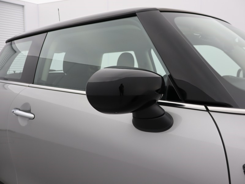 2023 (73) MINI HATCHBACK 1.5 Cooper Classic 3dr Auto 4640896