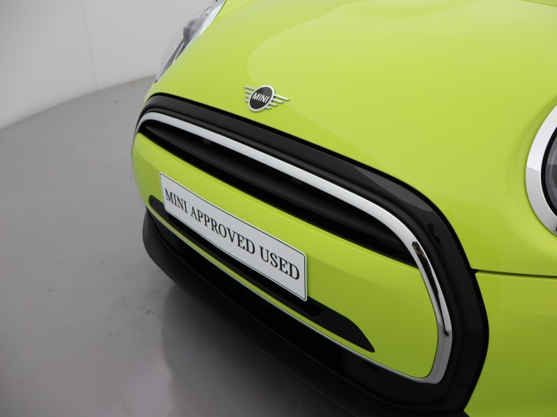 2022 (72) MINI CONVERTIBLE 1.5 Cooper Exclusive 2dr Auto 4606569