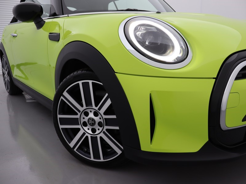 2022 (72) MINI CONVERTIBLE 1.5 Cooper Exclusive 2dr Auto 4606575
