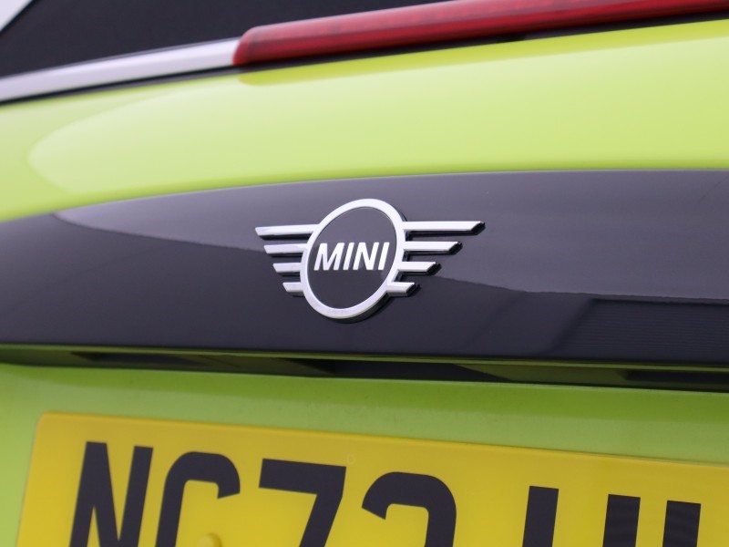 2022 (72) MINI CONVERTIBLE 1.5 Cooper Exclusive 2dr Auto 4606565