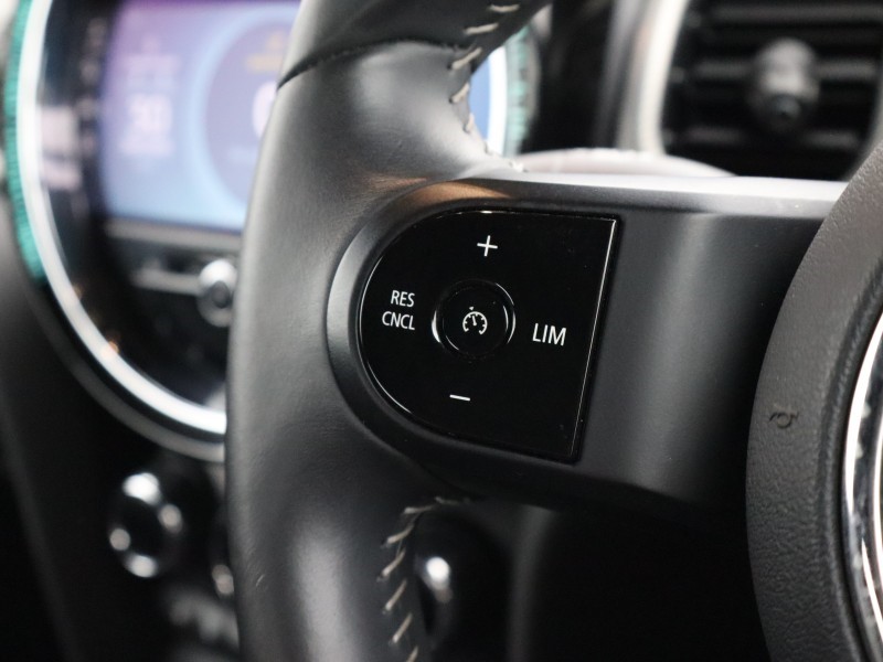 2022 (72) MINI CONVERTIBLE 1.5 Cooper Exclusive 2dr Auto 4606609