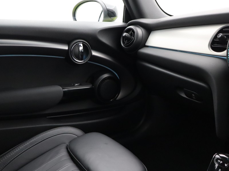 2022 (72) MINI CONVERTIBLE 1.5 Cooper Exclusive 2dr Auto 4606593