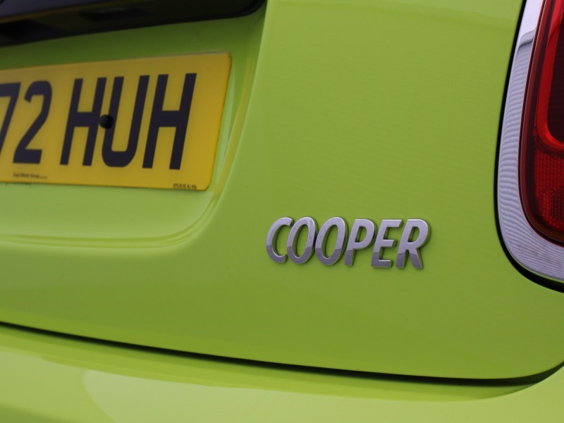 2022 (72) MINI CONVERTIBLE 1.5 Cooper Exclusive 2dr Auto 4606564