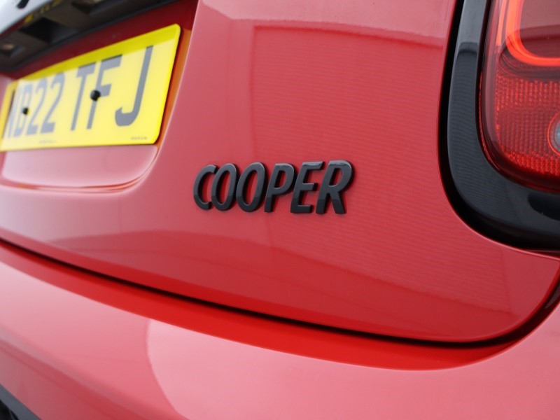 2022 (22) MINI HATCHBACK 1.5 Cooper Sport 3dr Auto 4598058