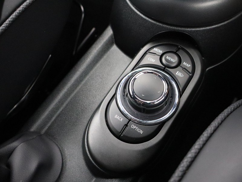 2023 (23) MINI HATCHBACK 2.0 Cooper S Exclusive 3dr 4597089