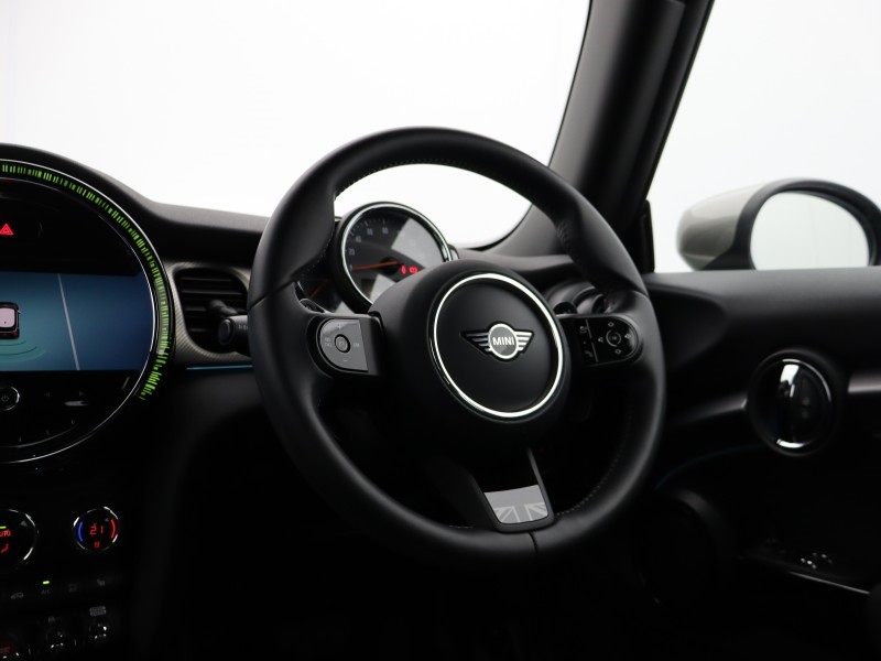 2023 (23) MINI HATCHBACK 2.0 Cooper S Exclusive 3dr 4597101