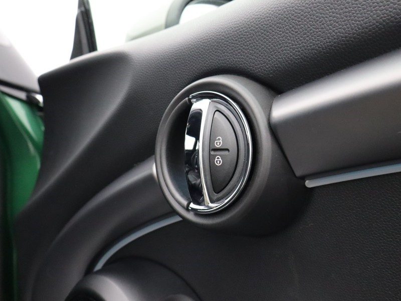 2023 (23) MINI HATCHBACK 2.0 Cooper S Exclusive 3dr 4597066