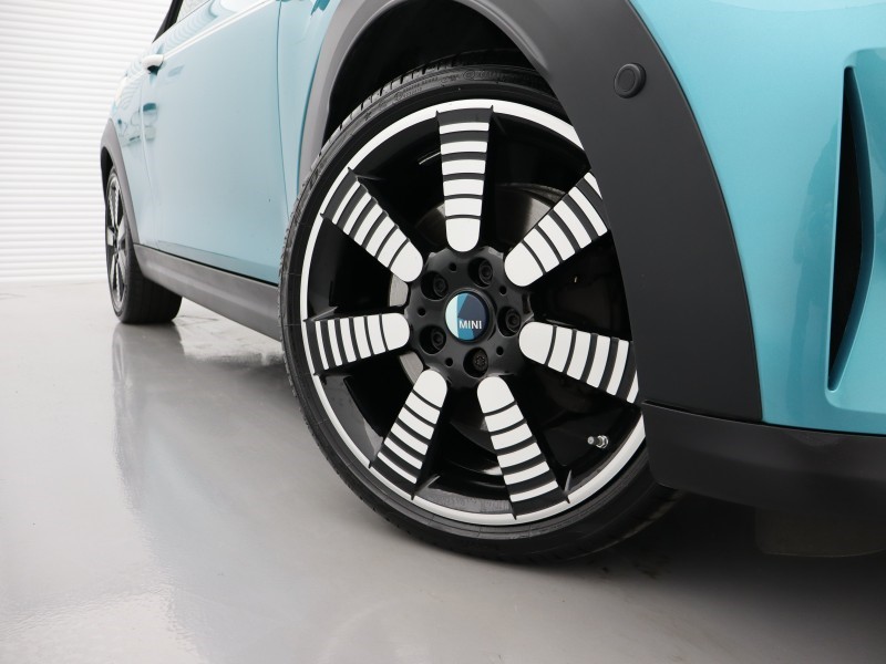 2023 (23) MINI CONVERTIBLE 2.0 Cooper S Seaside Edition 2dr Auto 4645663