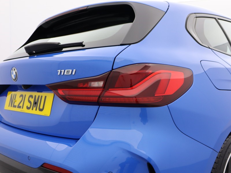 2021 (21) BMW 1 SERIES 118i M Sport 5dr 4703673