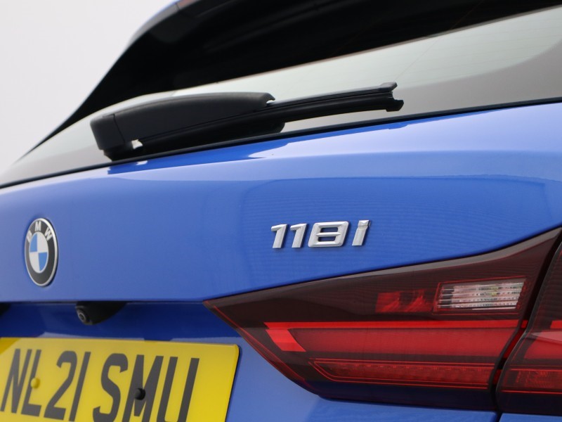 2021 (21) BMW 1 SERIES 118i M Sport 5dr 4703674