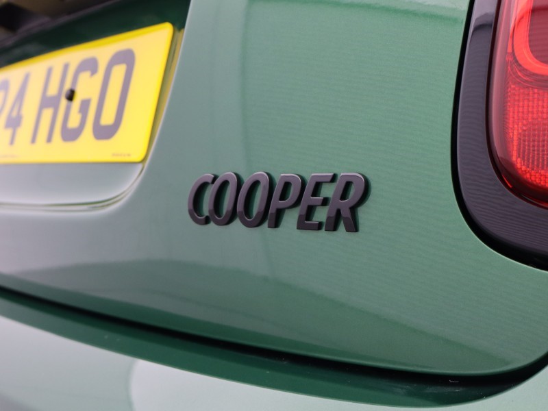 2024 (24) MINI CONVERTIBLE 1.5 Cooper Sport Premium 2dr Auto 4666333