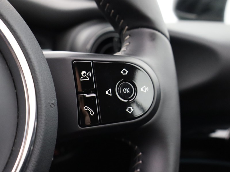 2024 (24) MINI CONVERTIBLE 1.5 Cooper Sport Premium 2dr Auto 4666358