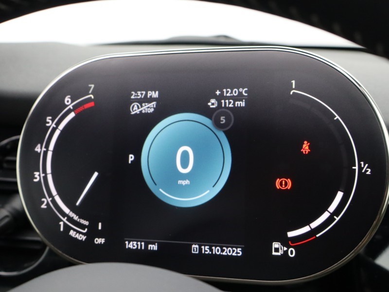 2024 (24) MINI CONVERTIBLE 1.5 Cooper Sport Premium 2dr Auto 4666359