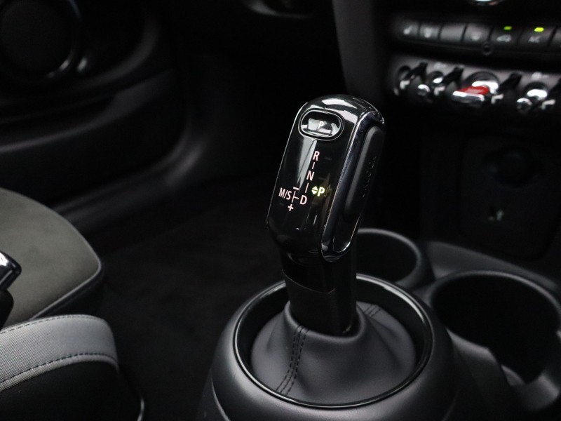 2024 (24) MINI CONVERTIBLE 1.5 Cooper Sport Premium 2dr Auto 4666368