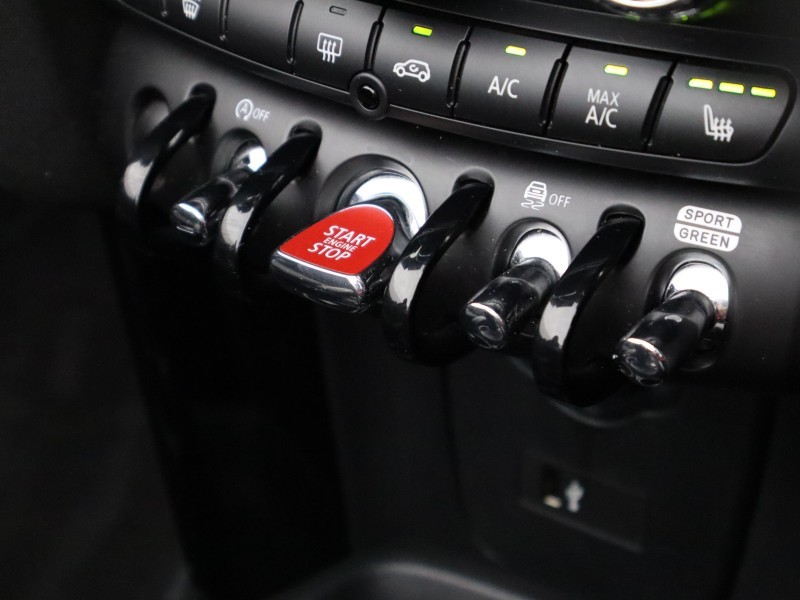 2024 (24) MINI CONVERTIBLE 1.5 Cooper Sport Premium 2dr Auto 4666386