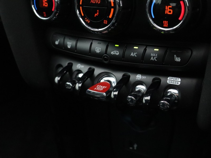 2024 (24) MINI CONVERTIBLE 1.5 Cooper Sport Premium 2dr Auto 4666370