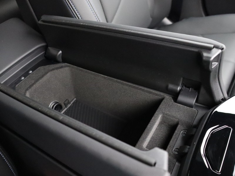 2025 (75) BMW I5 250kW eDrive40 M Sport 84kWh 4dr Auto 5073276