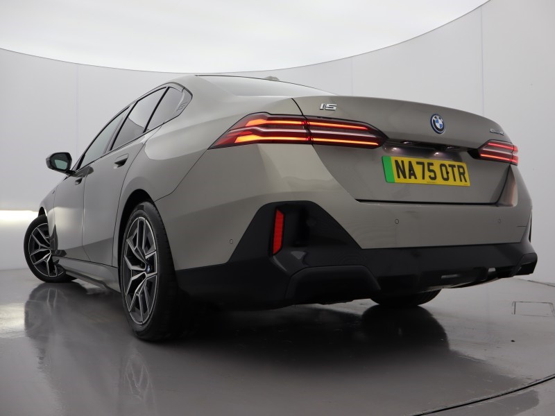 2025 (75) BMW I5 250kW eDrive40 M Sport 84kWh 4dr Auto 5073248