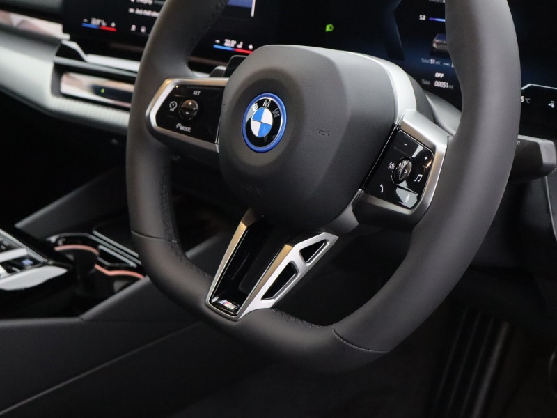 2025 (75) BMW I5 250kW eDrive40 M Sport 84kWh 4dr Auto 5073278