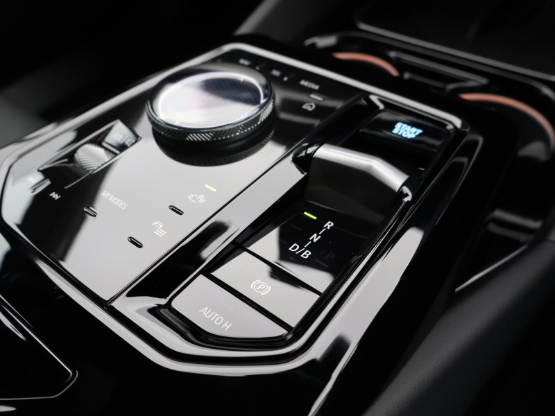 2025 (75) BMW I5 250kW eDrive40 M Sport 84kWh 4dr Auto 5073270