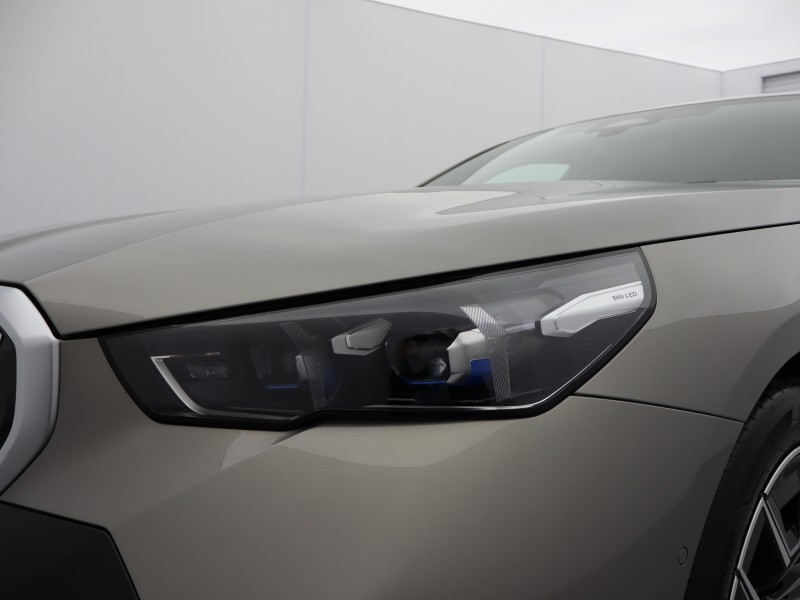 2025 (75) BMW I5 250kW eDrive40 M Sport 84kWh 4dr Auto 5073241