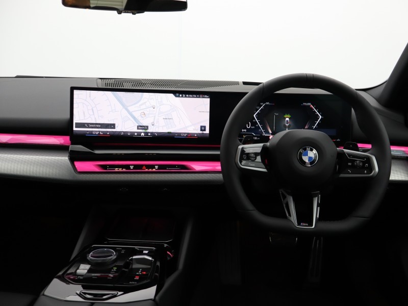 2025 (75) BMW 5 SERIES 520i M Sport Pro 4dr Auto 5177499