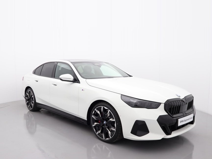 2025 (75) BMW 5 SERIES 520i M Sport Pro 4dr Auto