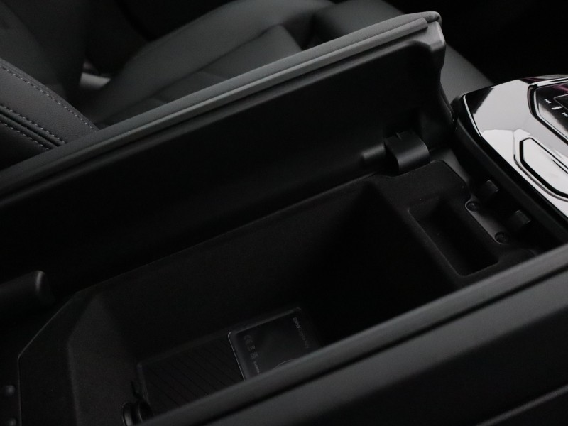 2025 (75) BMW 5 SERIES 520i M Sport Pro 4dr Auto 5177487