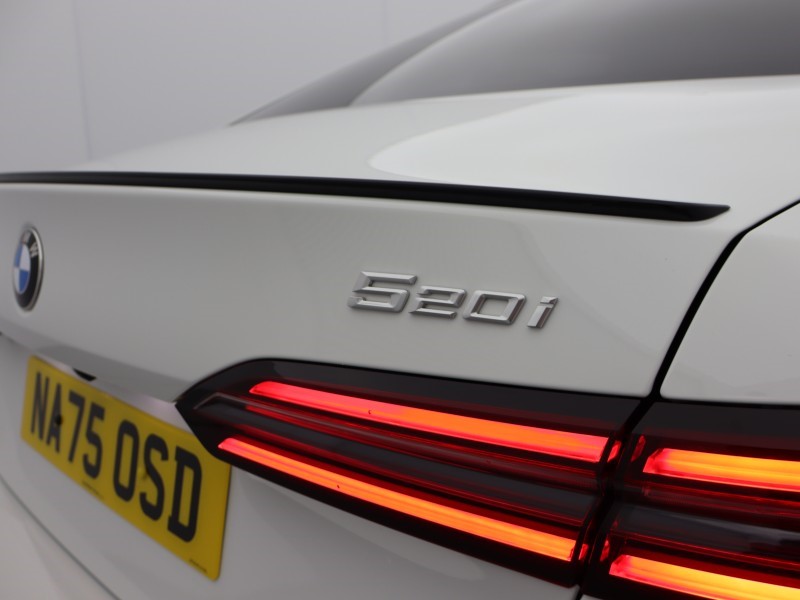 2025 (75) BMW 5 SERIES 520i M Sport Pro 4dr Auto 5177451