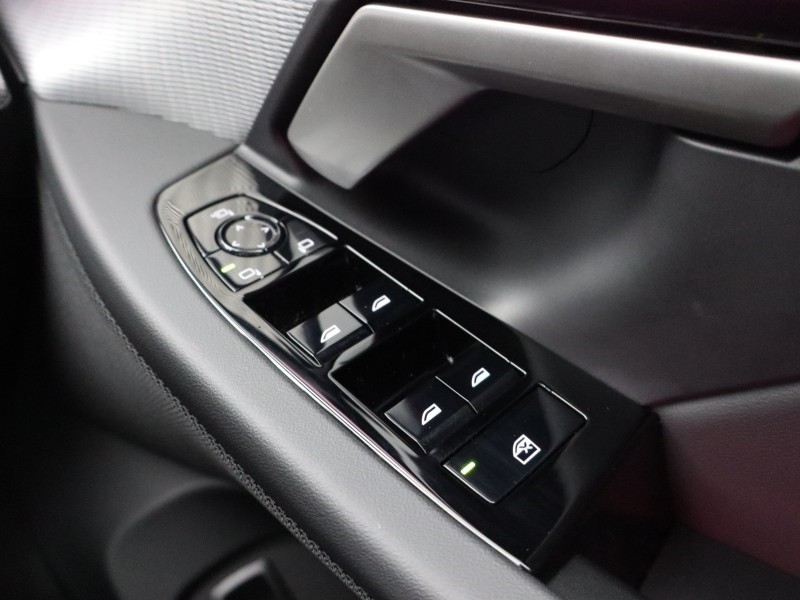 2025 (75) BMW 5 SERIES 520i M Sport Pro 4dr Auto 5177473