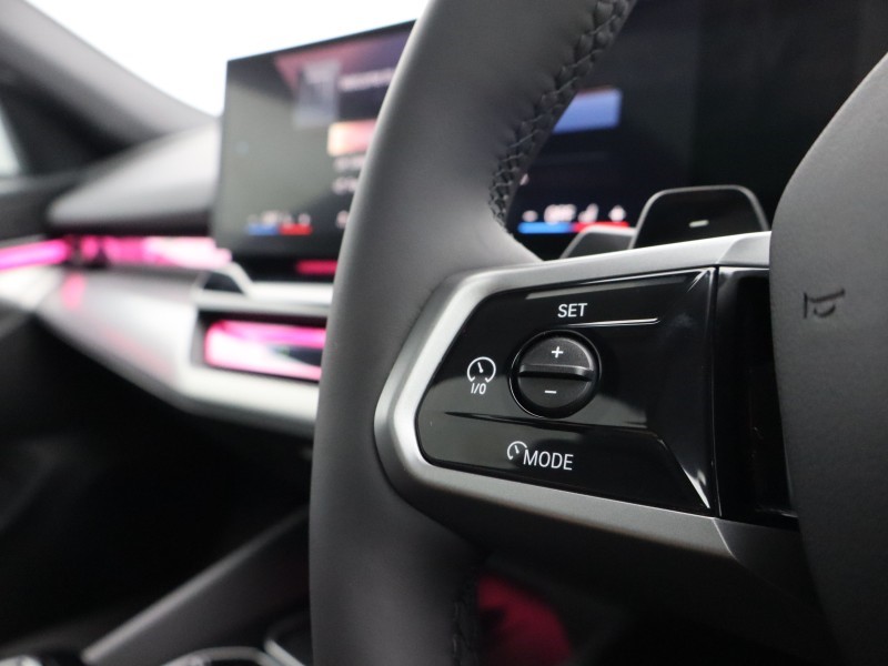 2025 (75) BMW 5 SERIES 520i M Sport Pro 4dr Auto 5177468