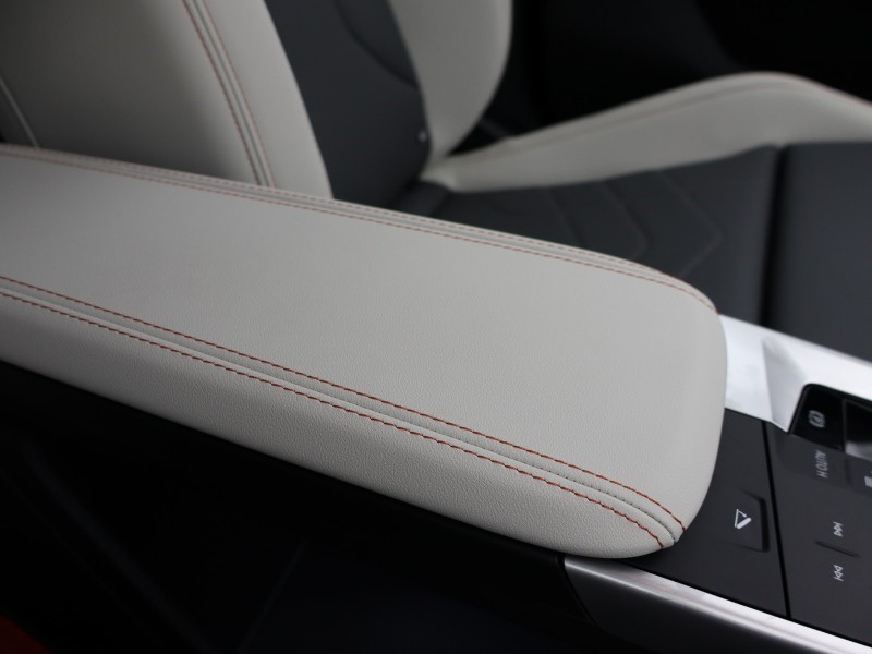 2025 (75) BMW iX2 230kW xDrive30 M Sport 65kWh 5dr Auto 5071985