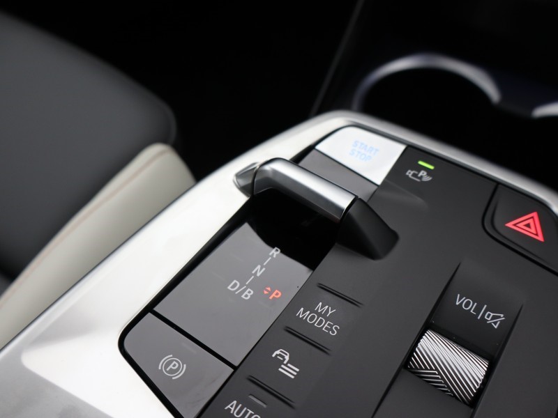 2025 (75) BMW iX2 230kW xDrive30 M Sport 65kWh 5dr Auto 5071980