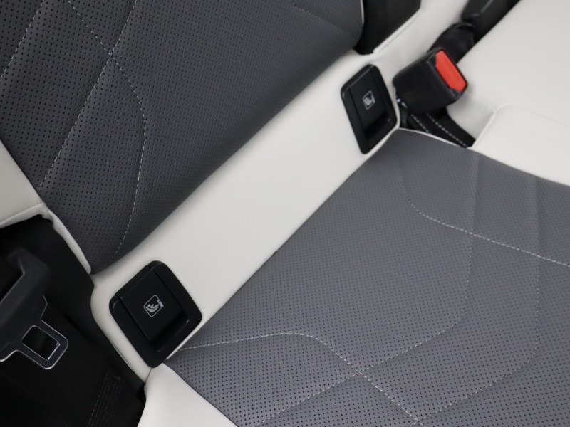 2025 (75) BMW iX2 230kW xDrive30 M Sport 65kWh 5dr Auto 5071947