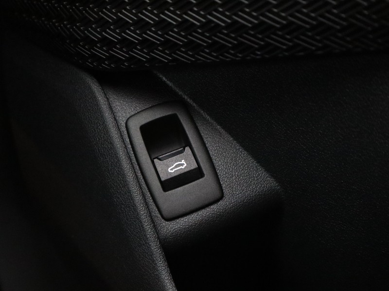 2025 (75) BMW iX2 230kW xDrive30 M Sport 65kWh 5dr Auto 5071987