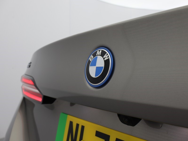 2025 (75) BMW I5 250kW eDrive40 M Sport 84kWh 4dr Auto 5073372