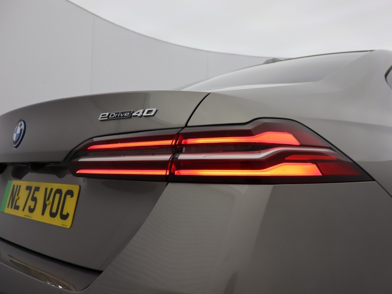 2025 (75) BMW I5 250kW eDrive40 M Sport 84kWh 4dr Auto 5073370