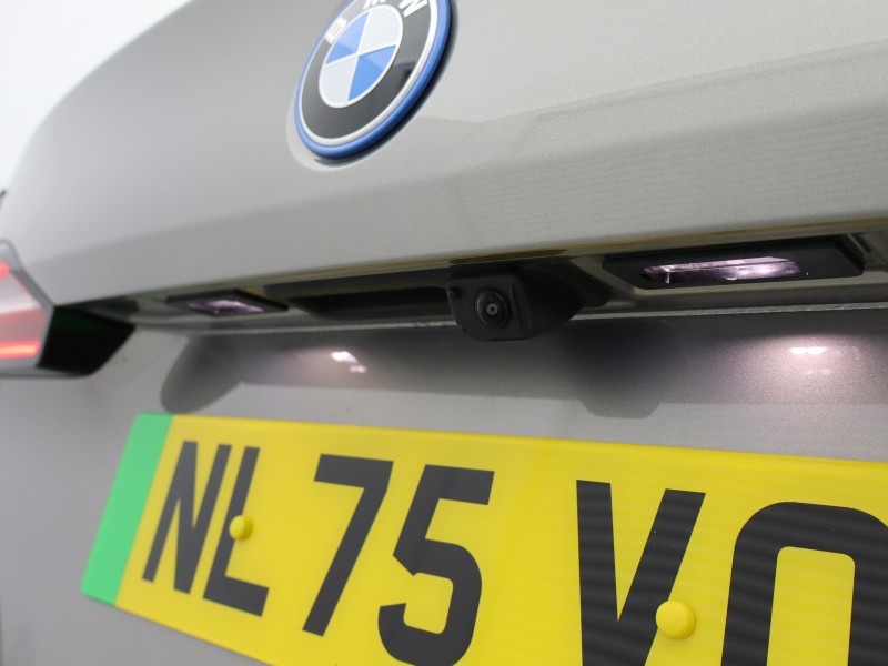 2025 (75) BMW I5 250kW eDrive40 M Sport 84kWh 4dr Auto 5073373